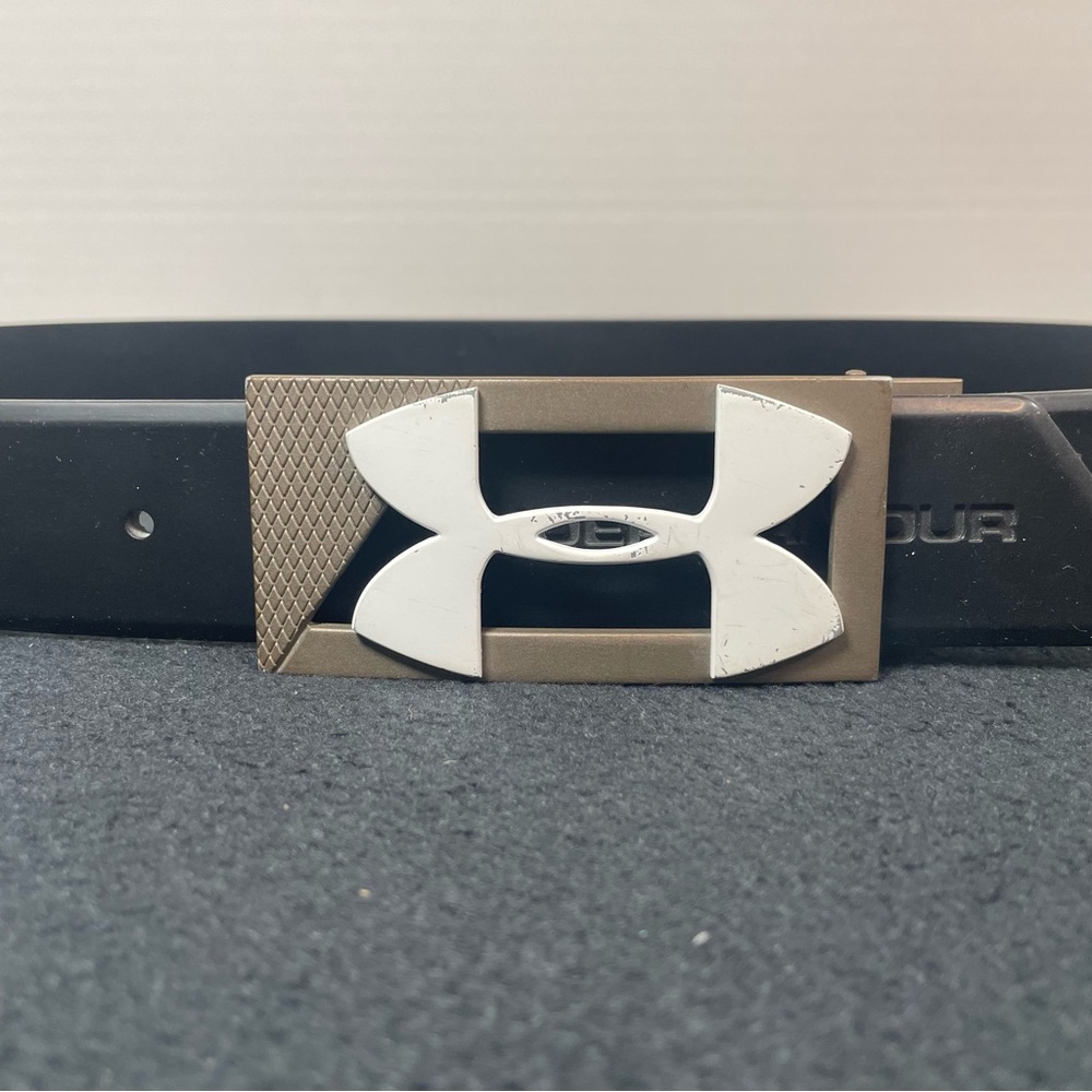 Under Armour belt